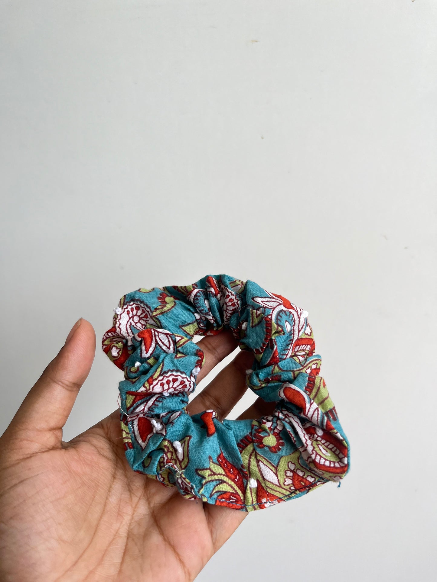 Frenchknot Scrunchy