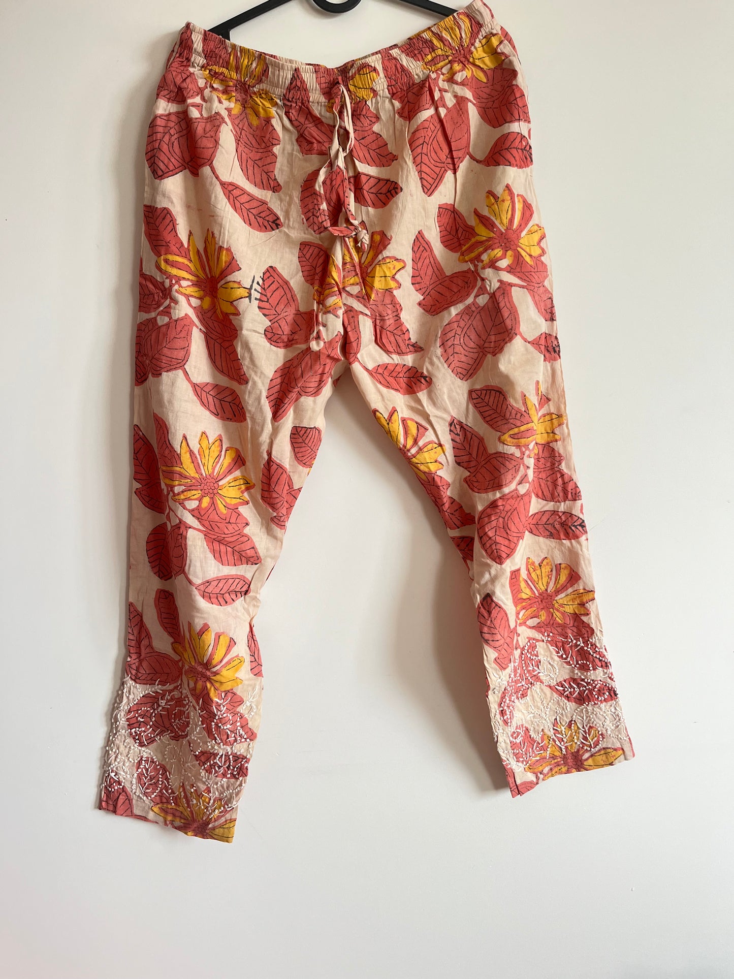 Straight Kurti and pant (Sleeveless) - Ajrakh Peach Red