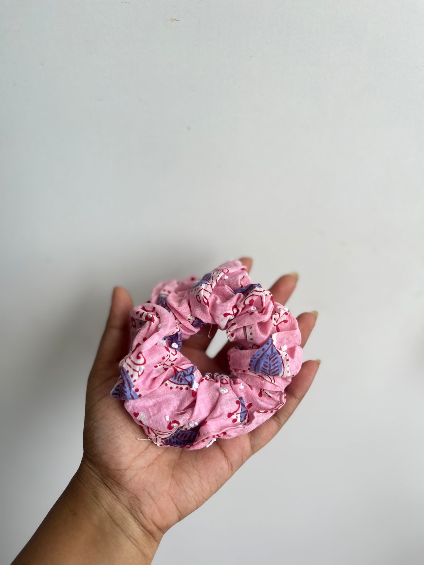 Frenchknot Scrunchy