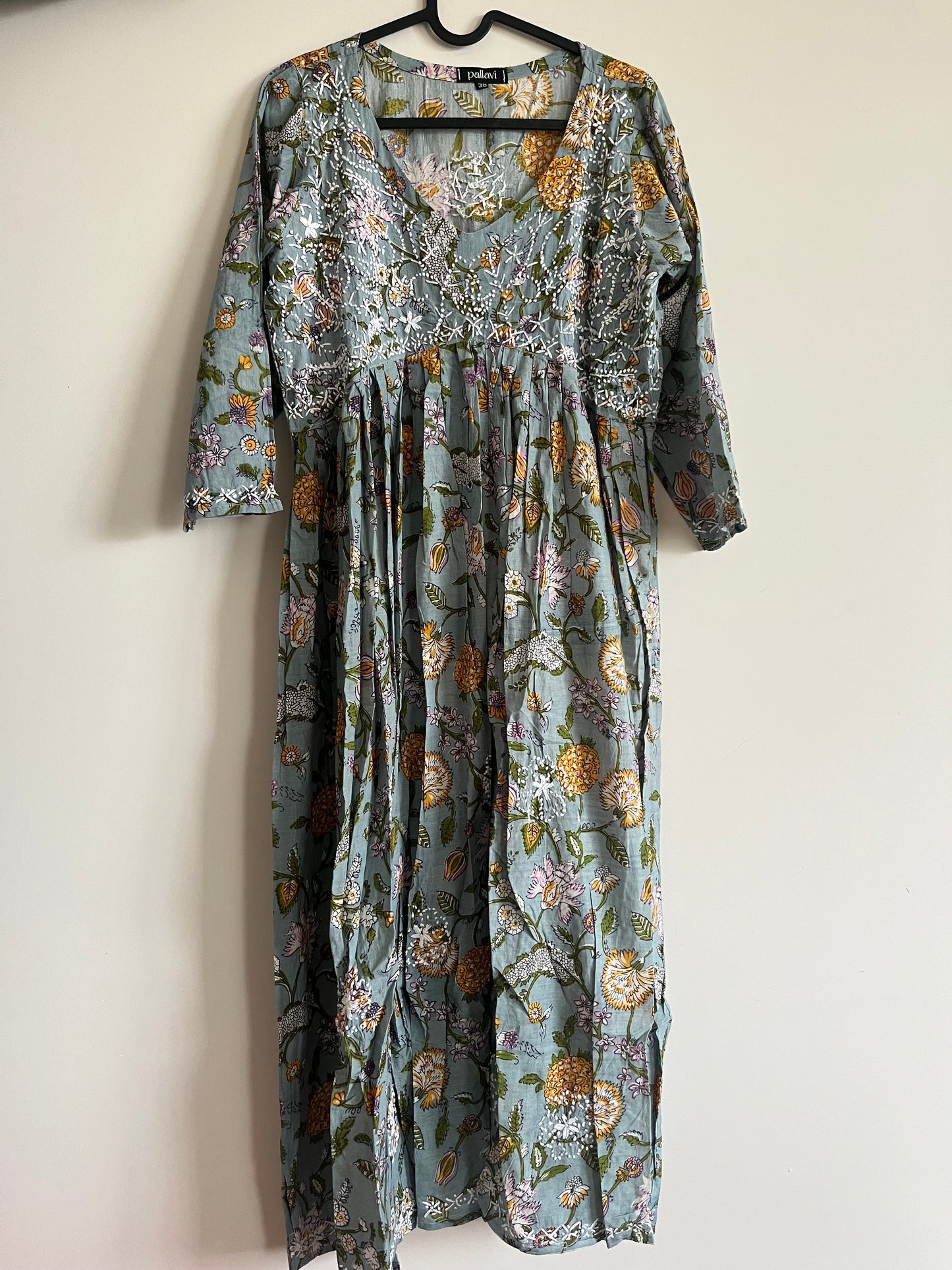 Aliya Cut Dress - Floral Grey Green