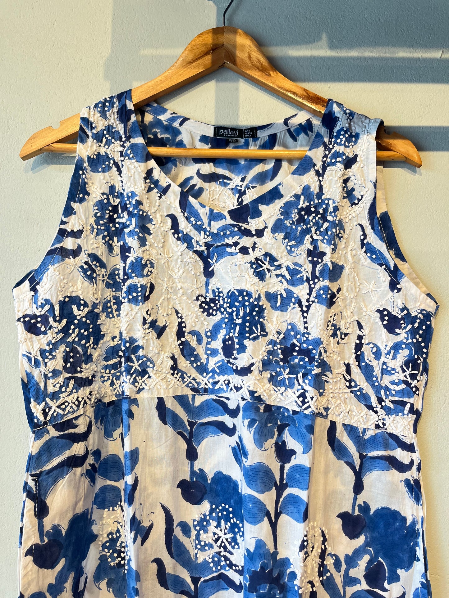 Sleeveless A-line Dress - Floral Blue