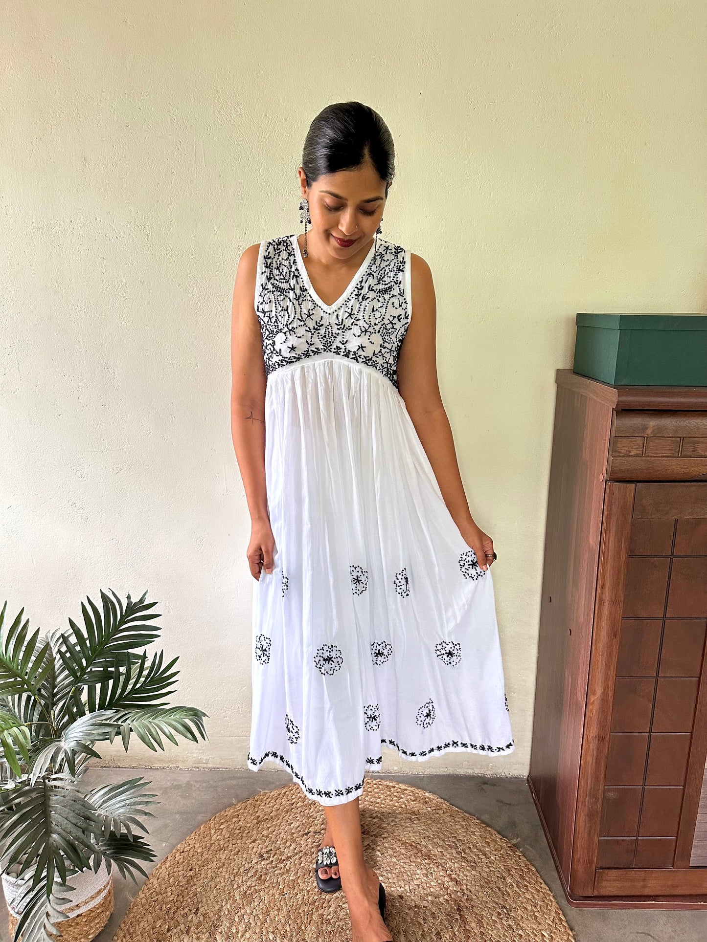 Sleeveless Aliya Cut Dress PRE-ORDER - Black knots on White (with work on front and back)