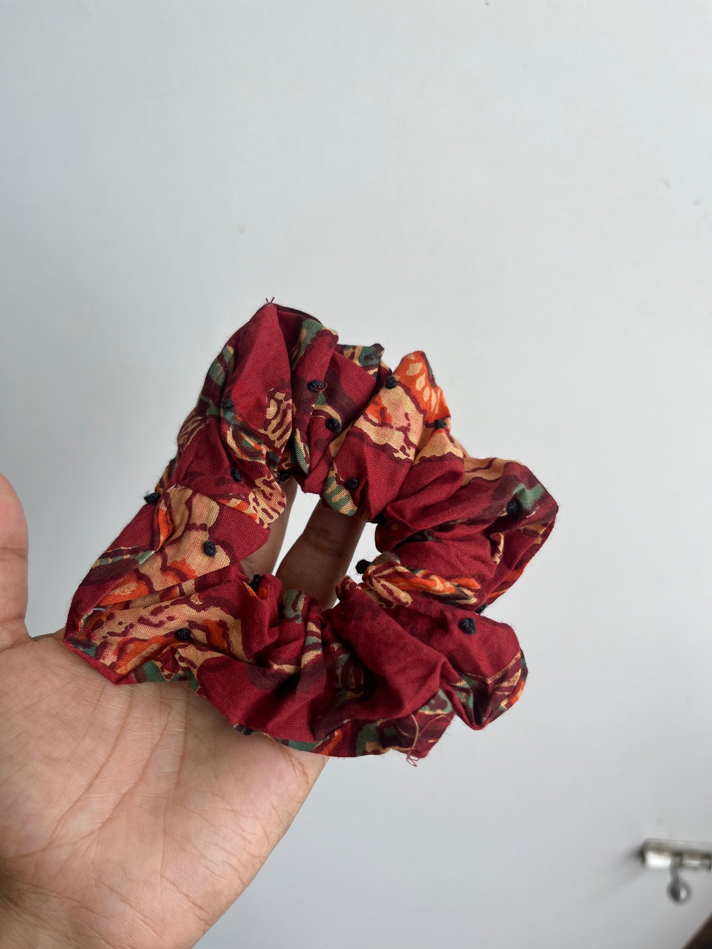 Frenchknot Scrunchy