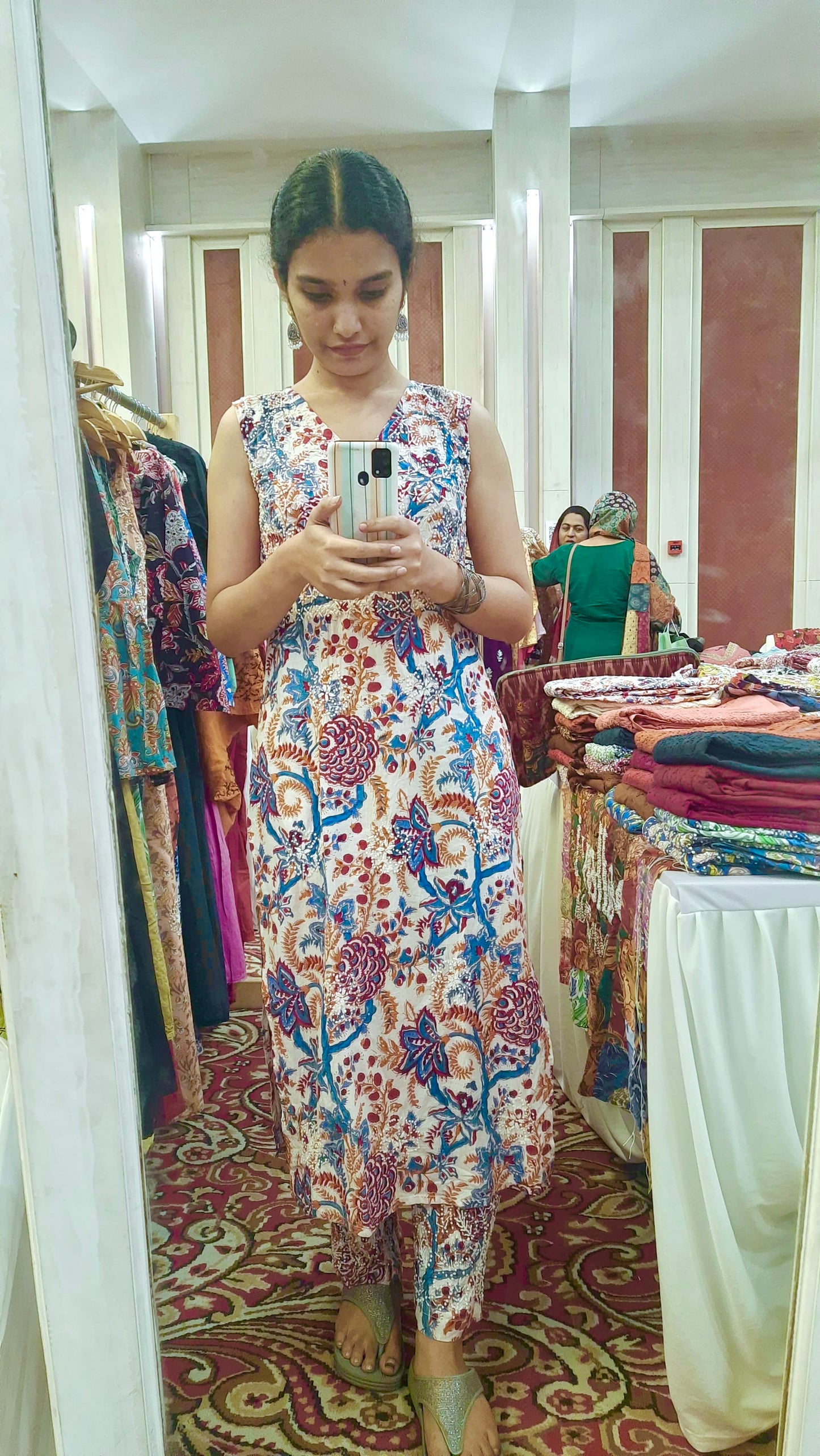 Straight Kurti and pant (Sleeveless) PRE-ORDER - Rangoli