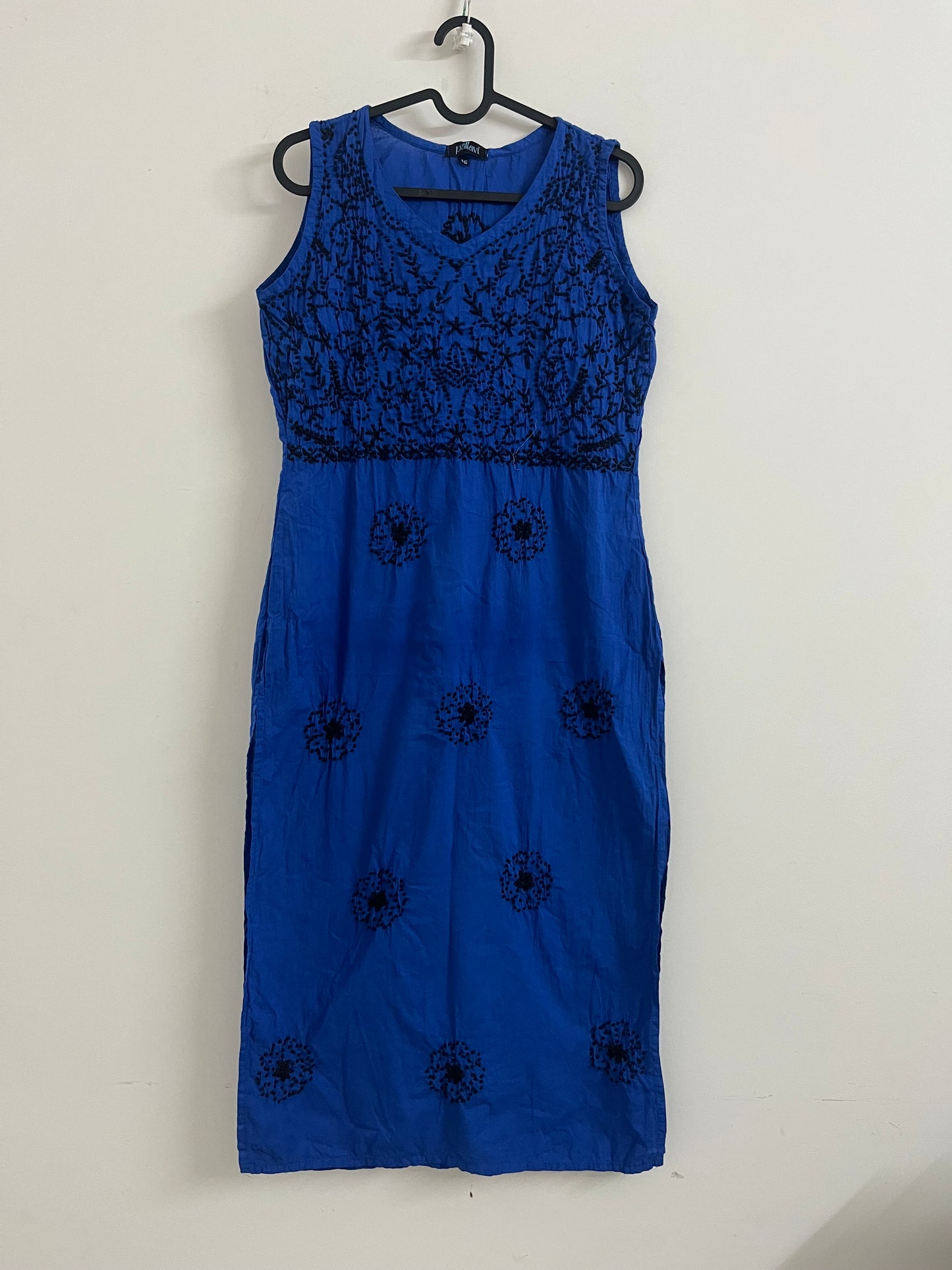 Sleeveless Straight Kurti PRE-ORDER - Black knots on Royal Blue