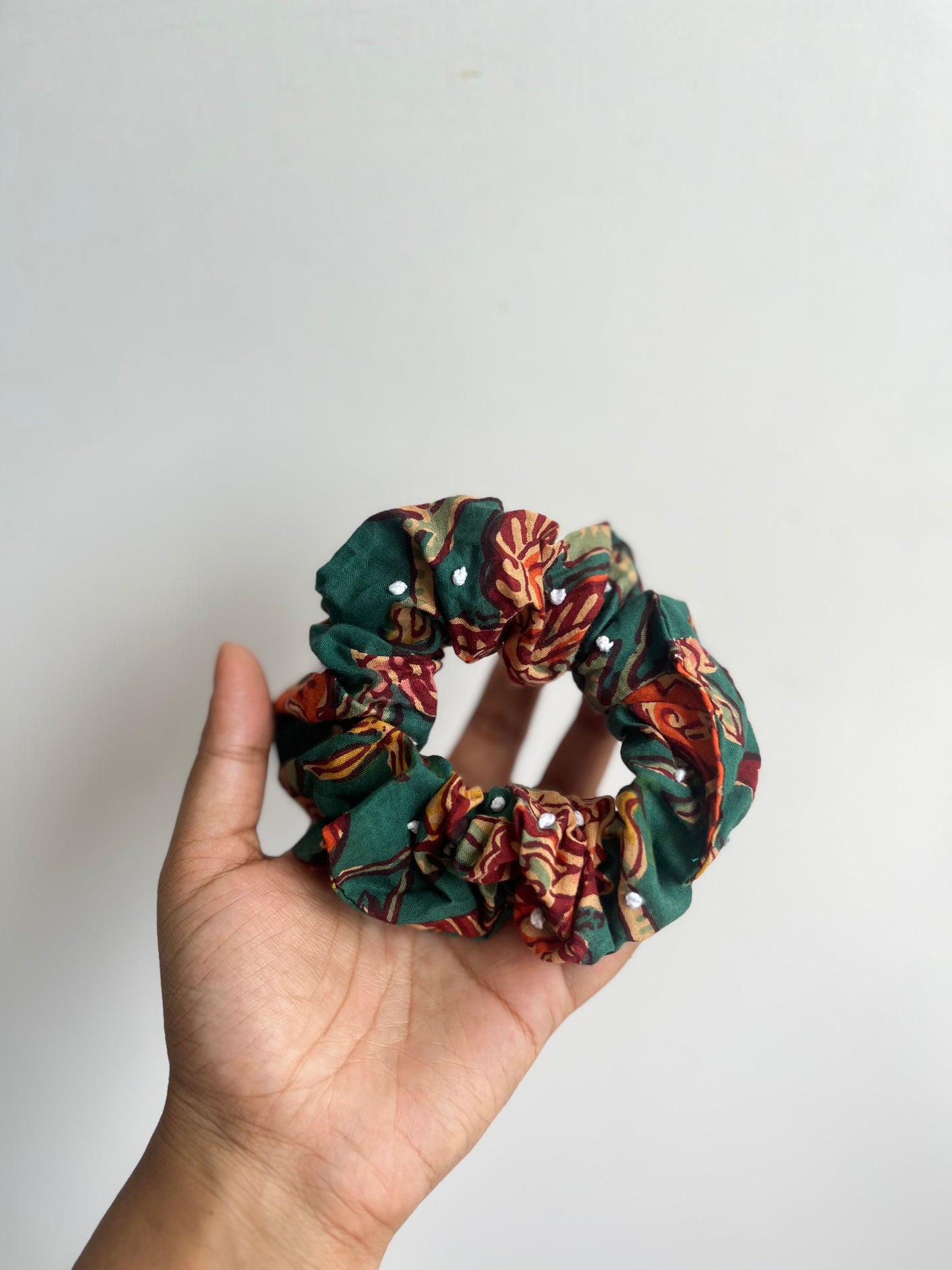 Frenchknot Scrunchy