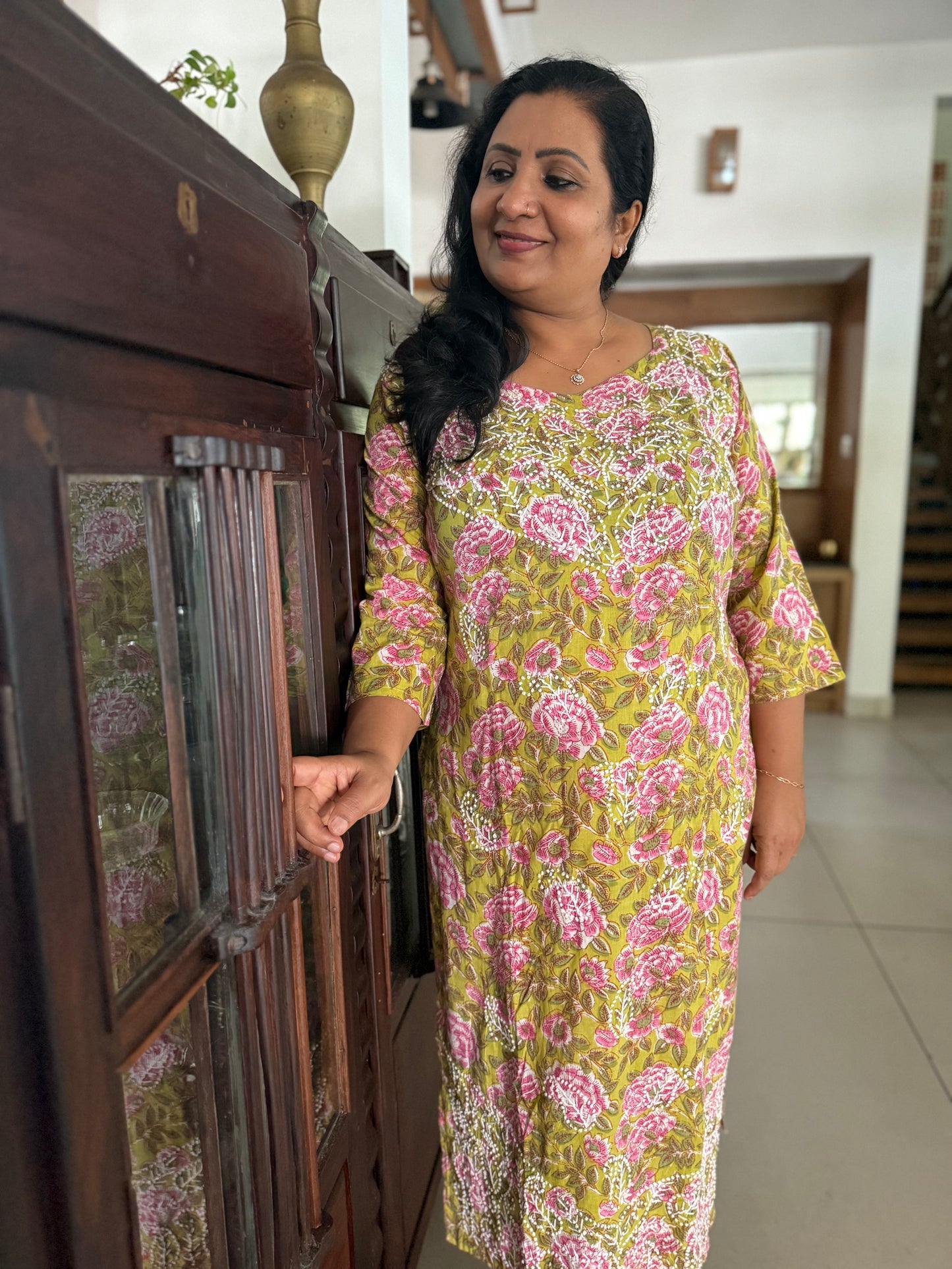 Straight Kurti - Pinkcurrent
