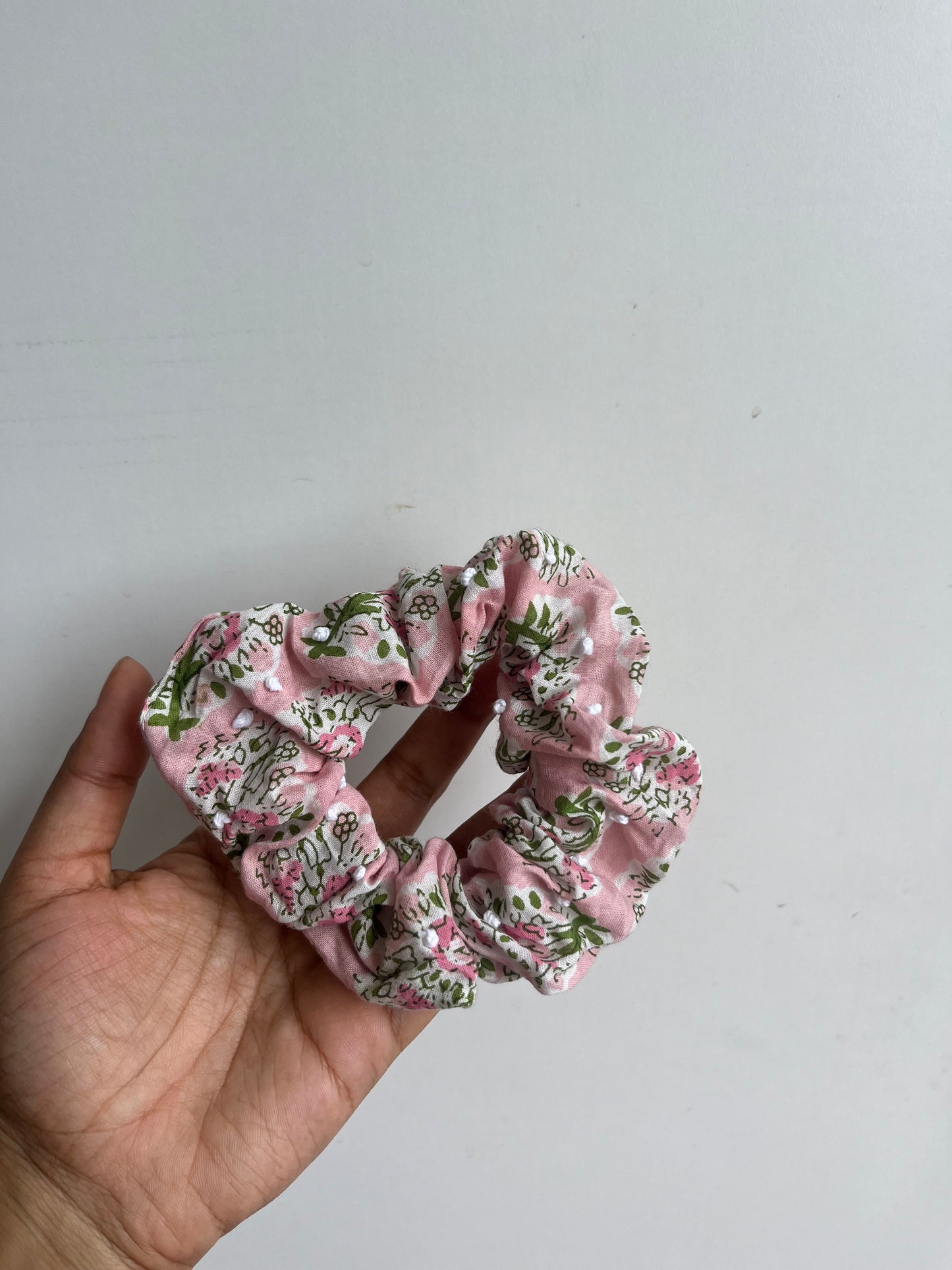 Frenchknot Scrunchy