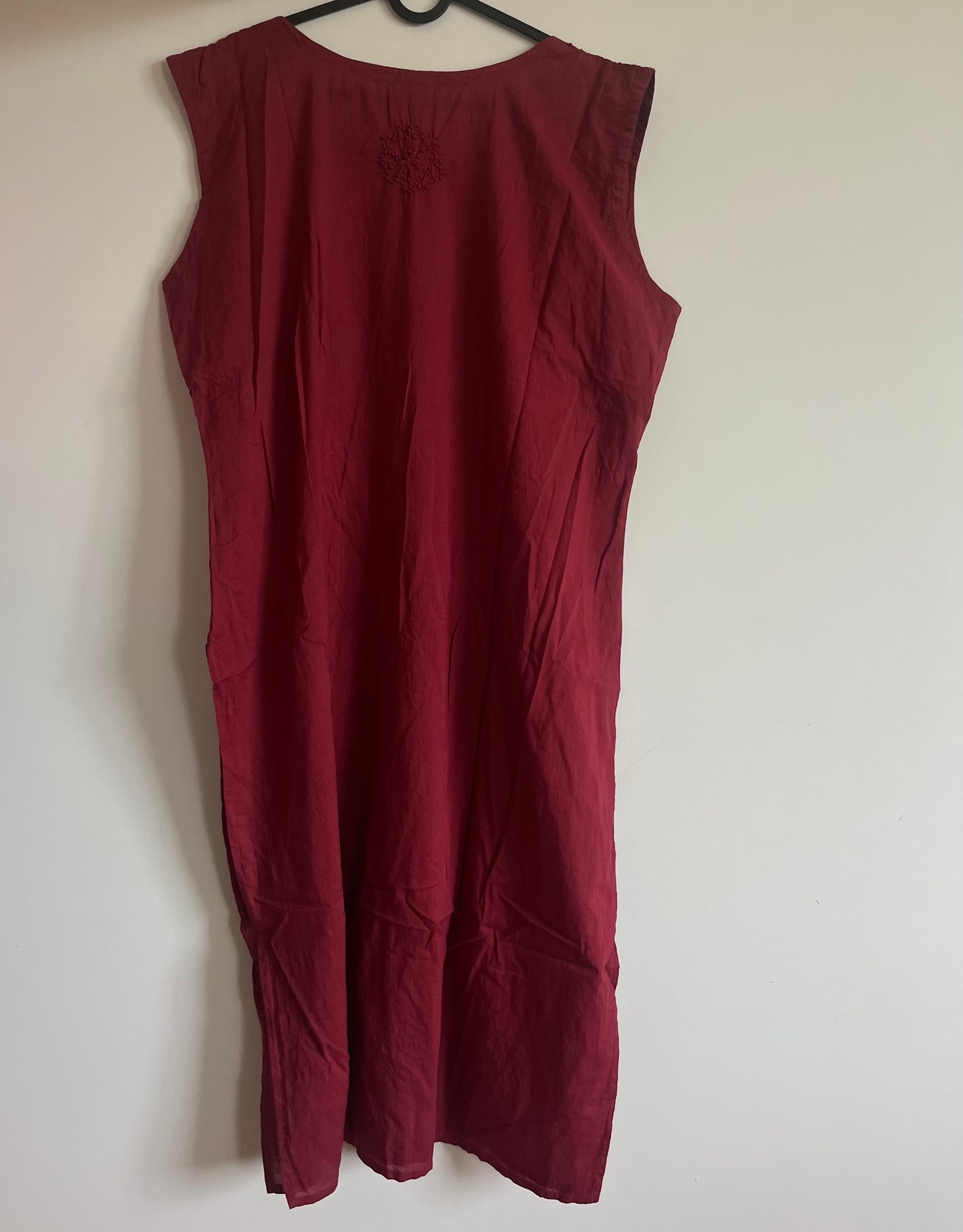 Sleeveless Straight kurti - Maroon