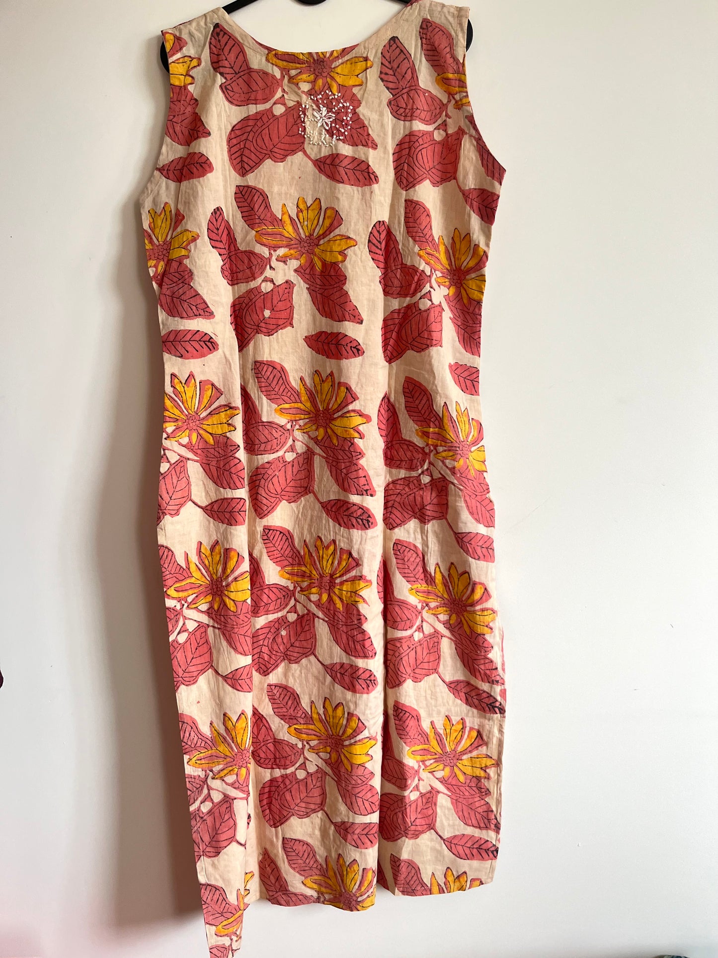 Straight Kurti and pant (Sleeveless) - Ajrakh Peach Red