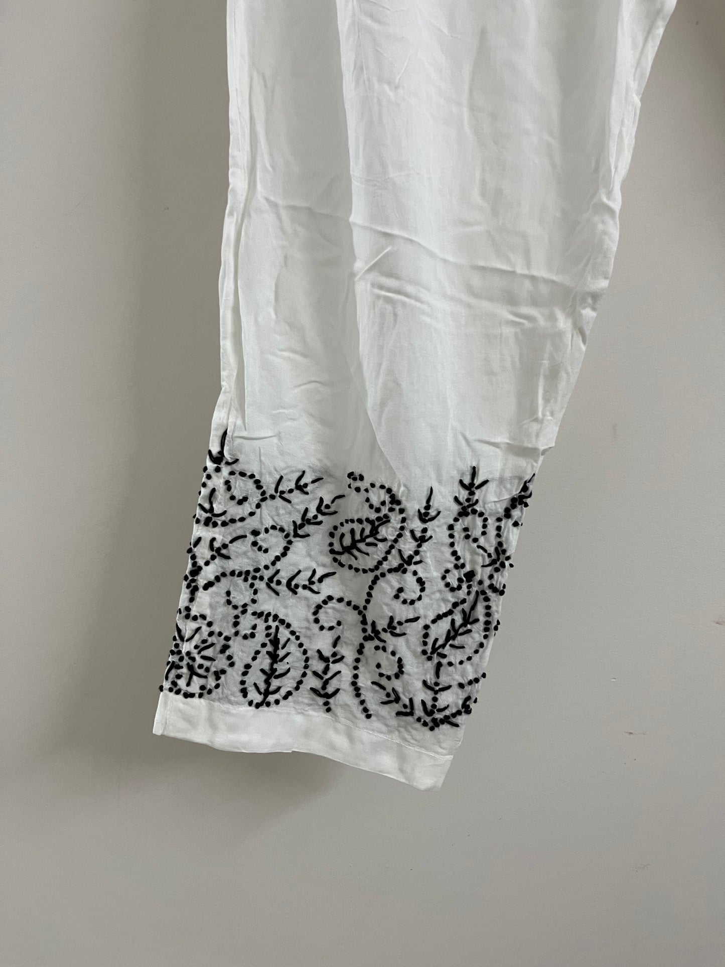Pant PRE-ORDER - Black knots on White