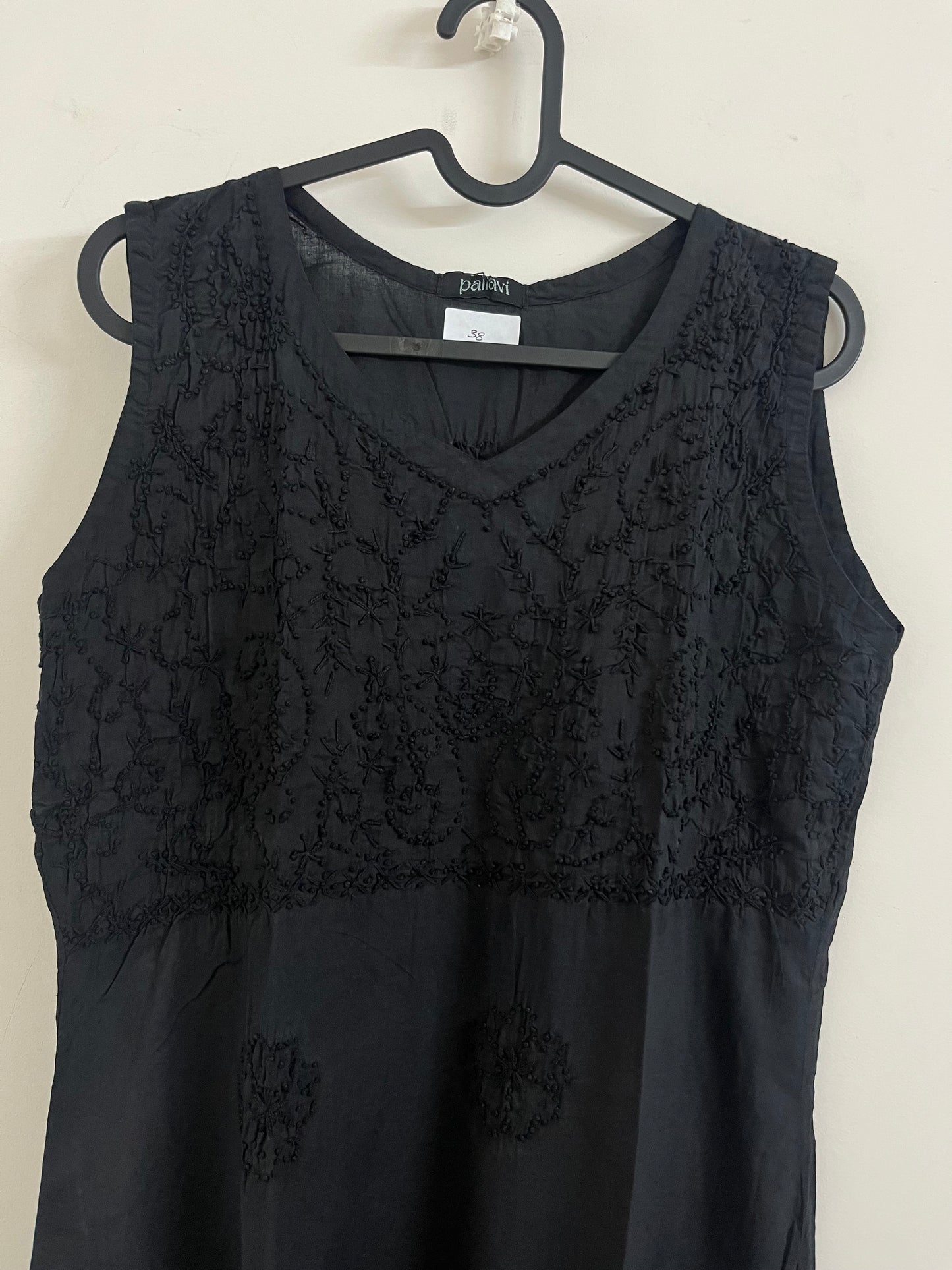 Sleeveless Straight Kurti PRE-ORDER - Black