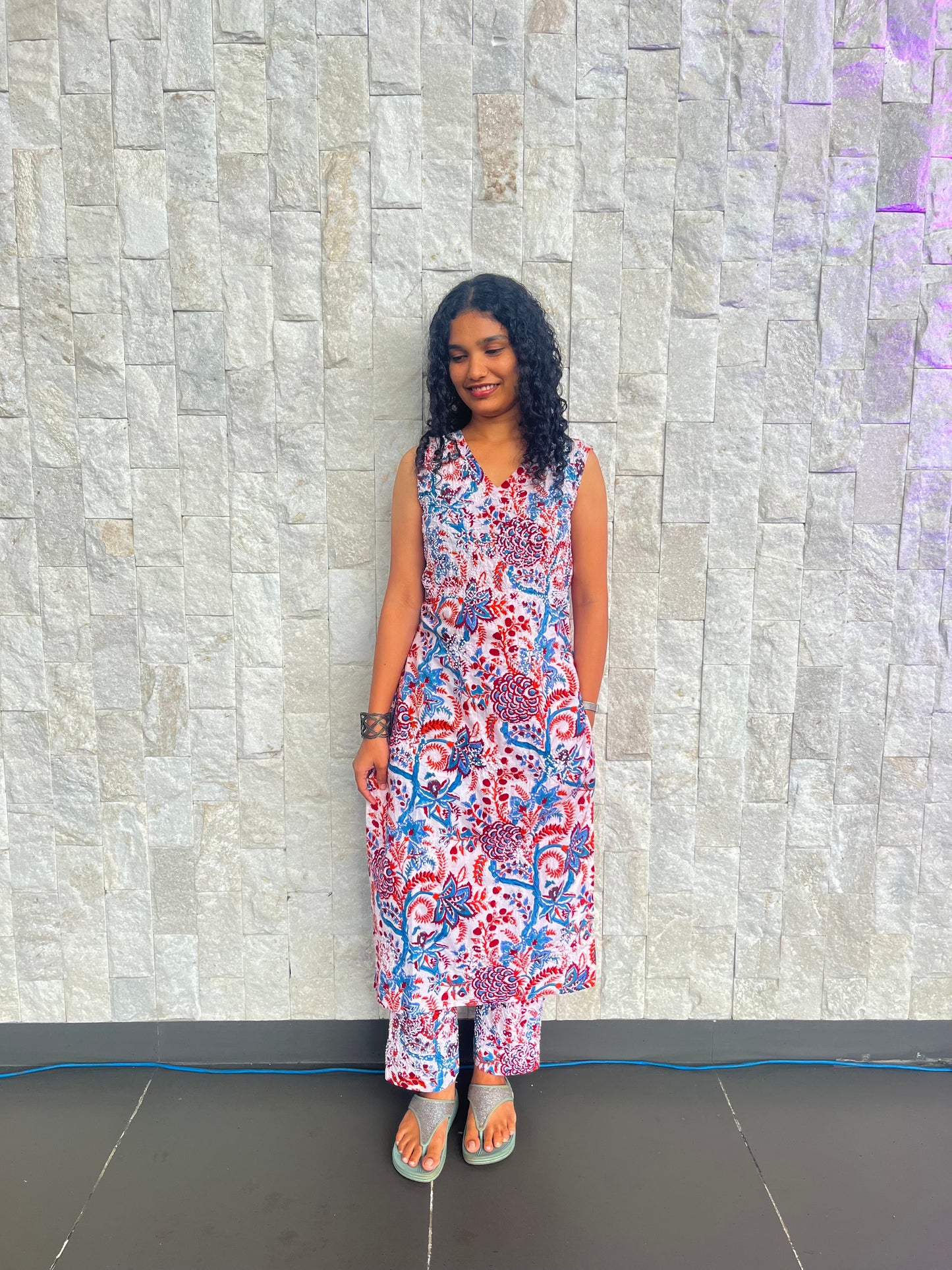Straight Kurti and pant (Sleeveless) PRE-ORDER - Rangoli