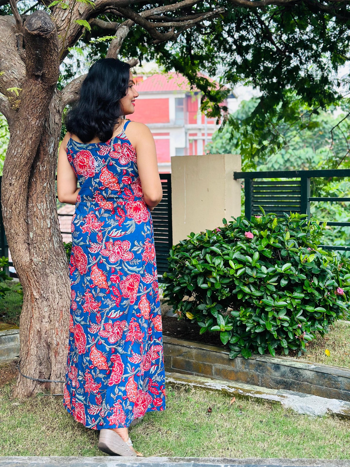 Sleeveless A-line Dress PRE-ORDER - Floral Blue Red