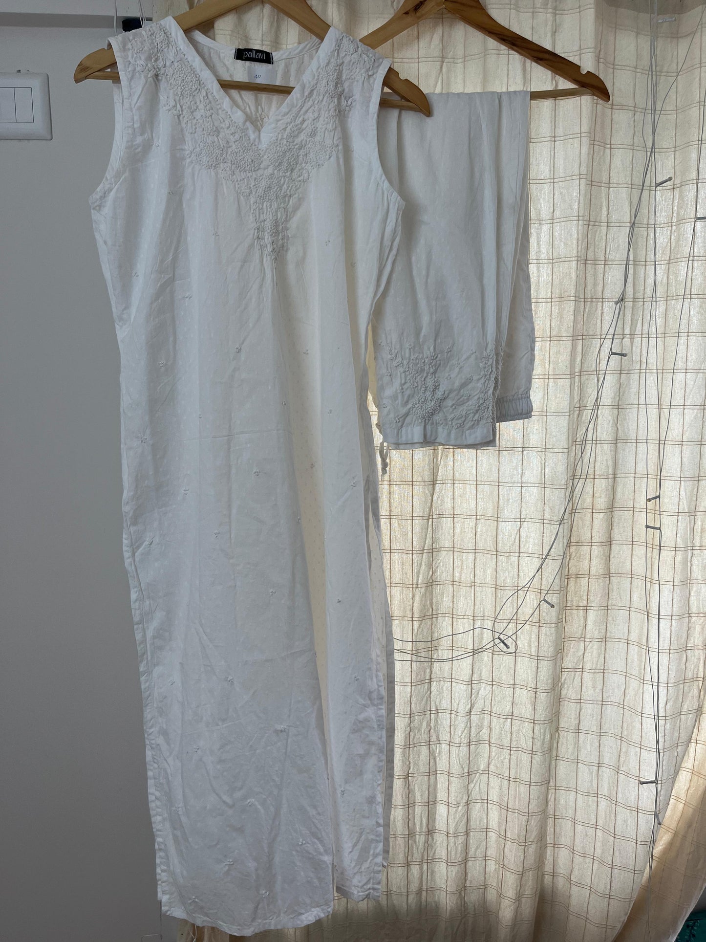 Sleeveless straight kurti and pants PRE-ORDER - White