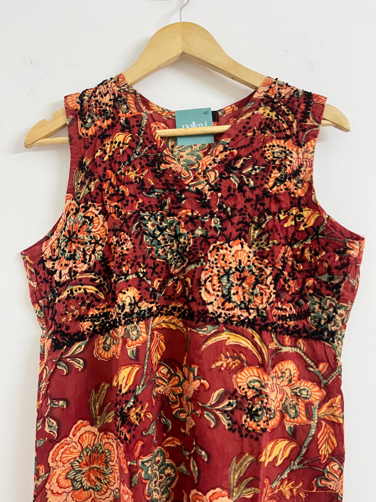 Straight Kurti Sleeveless - Floral Red Black