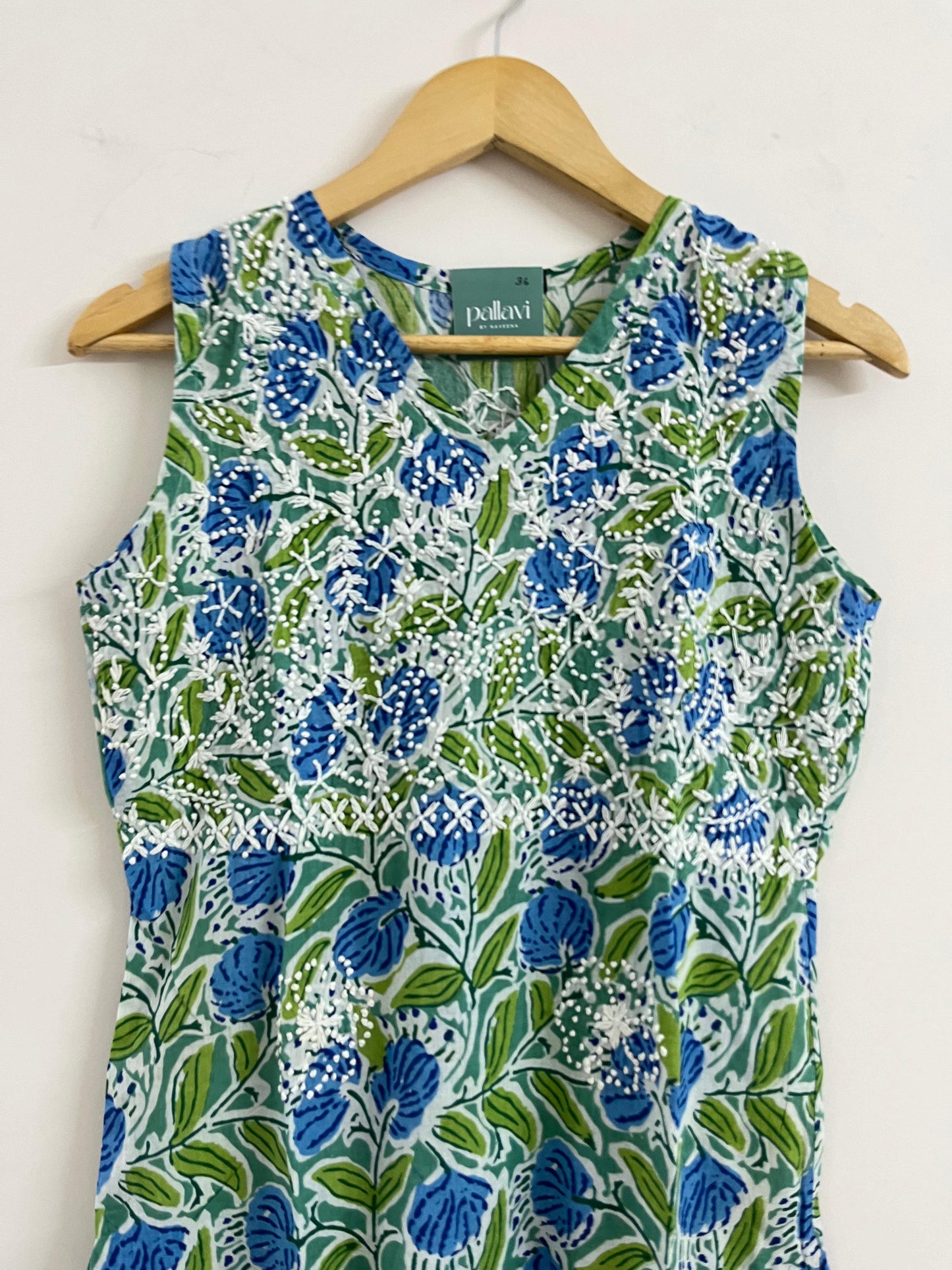 Straight Kurti Sleeveless - Olivya