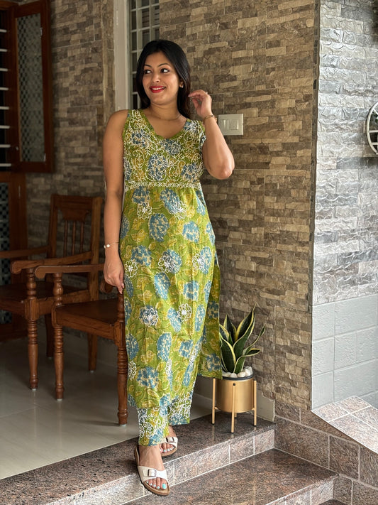 Straight Kurti and pant (Sleeveless) PRE-ORDER - Bluebelle