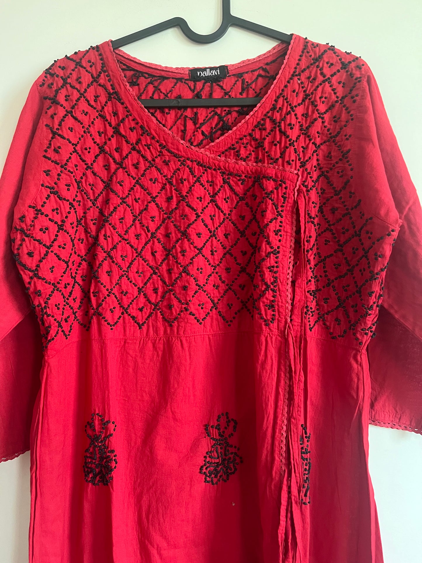 Angrakha - Black knots on Red