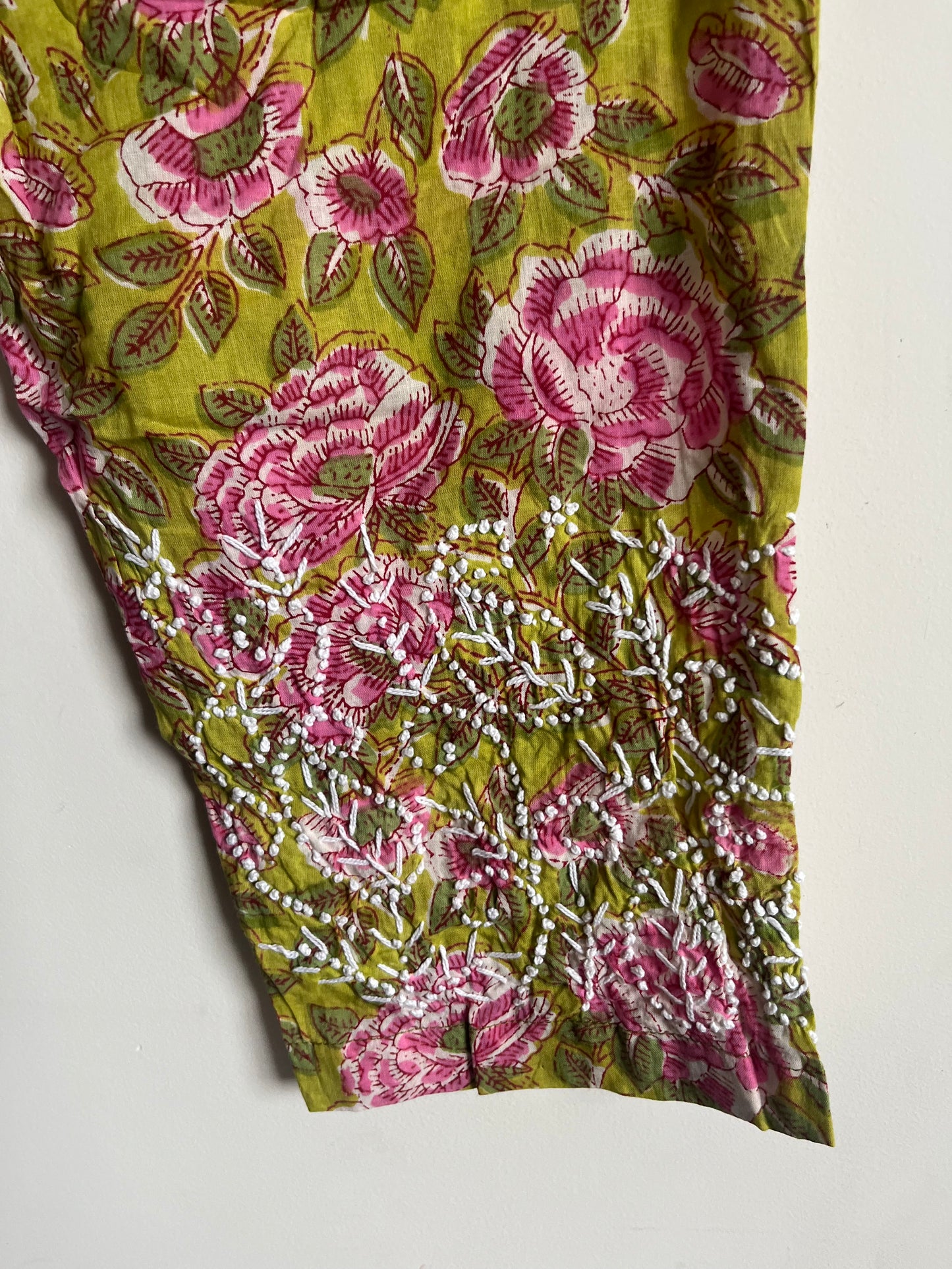 Printed Pants - Pinkcurrent
