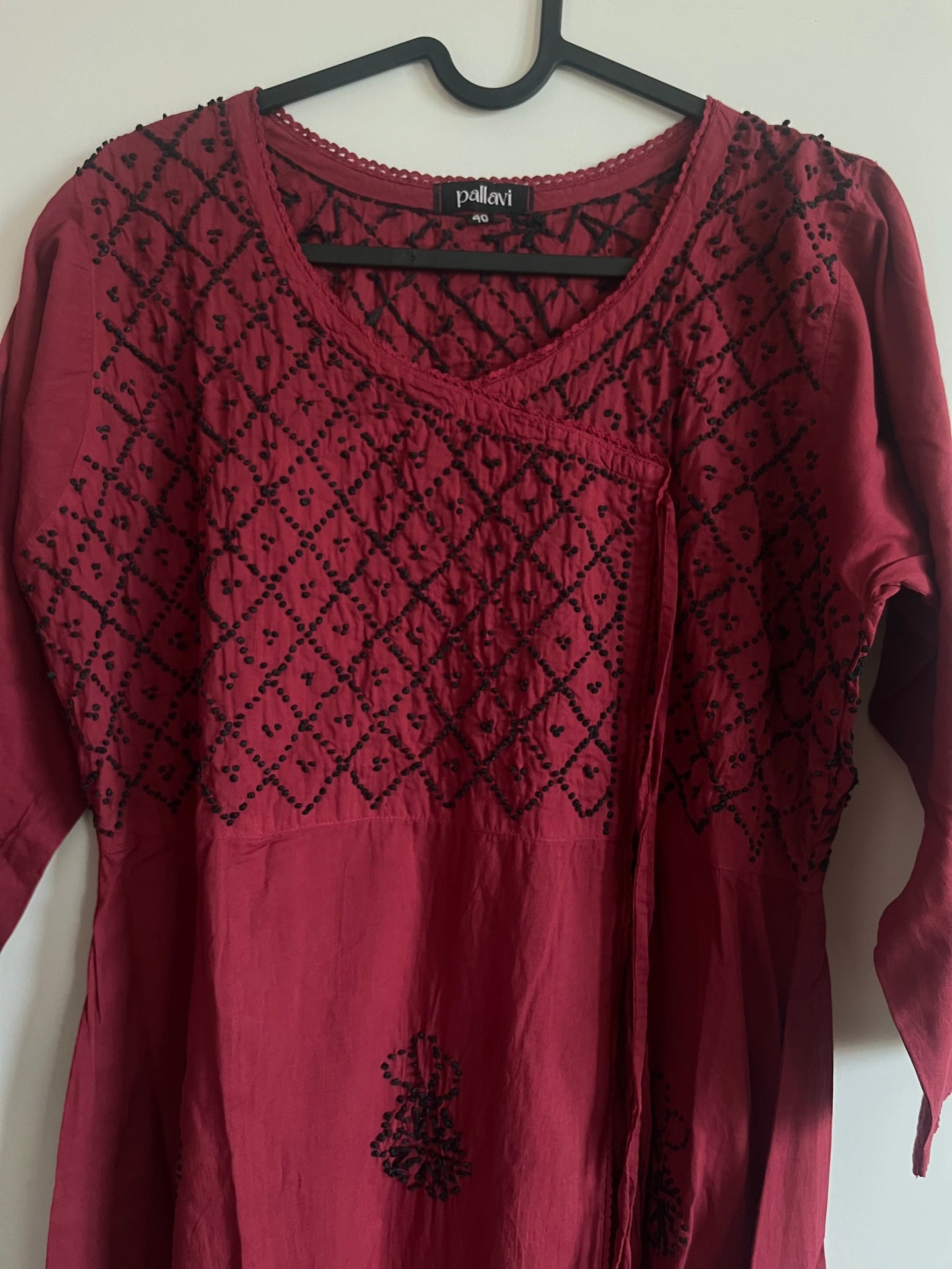 Angrakha - Black knots on Maroon