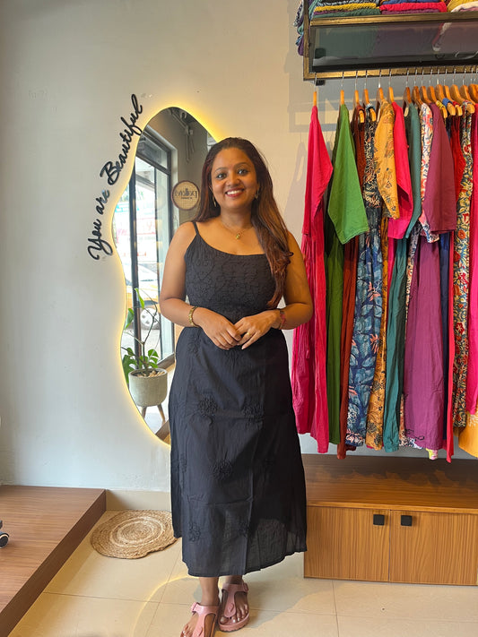 Sleeveless A-line Dress - Black