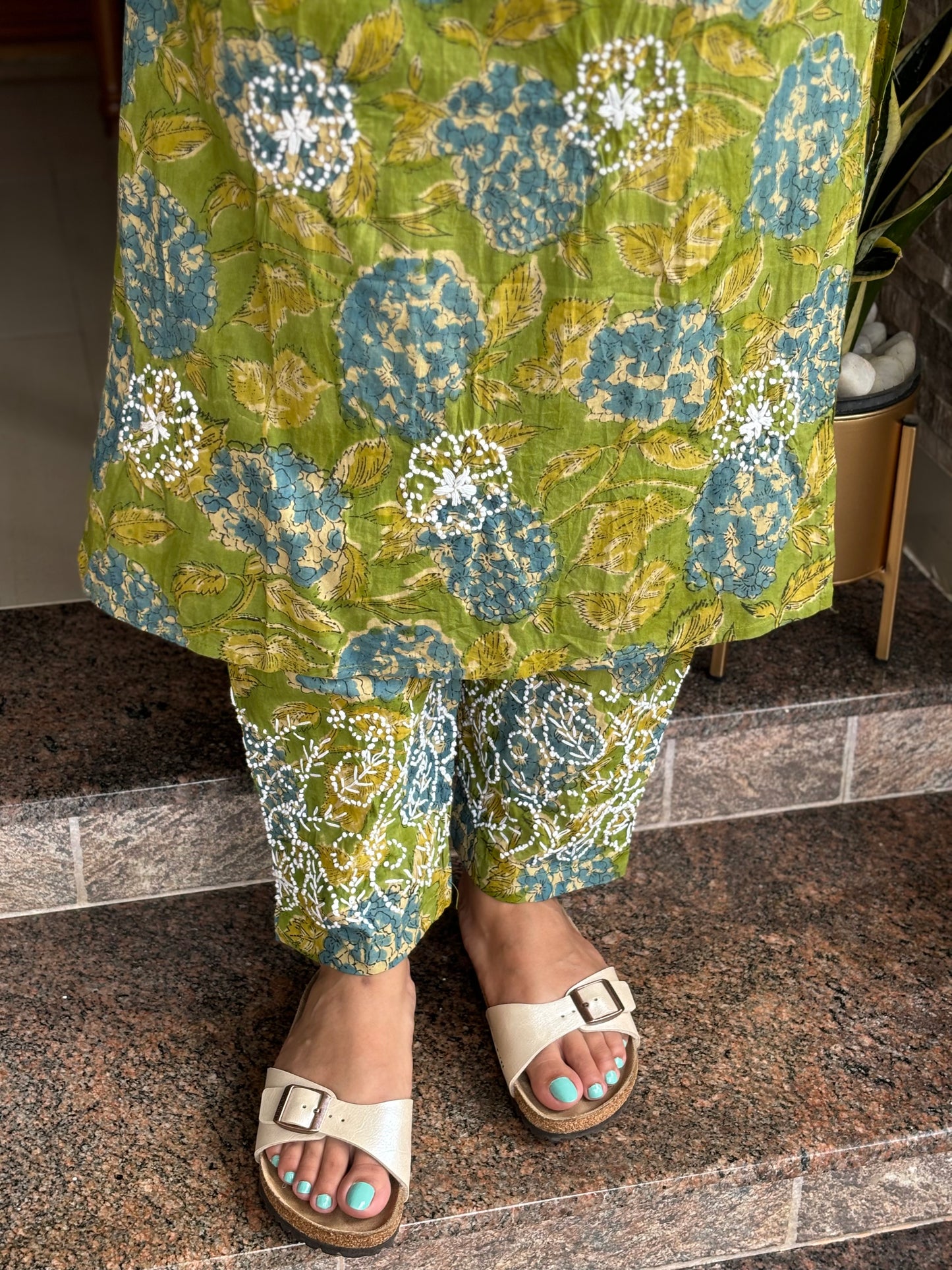 Straight Kurti and pant (Sleeveless) PRE-ORDER - Bluebelle