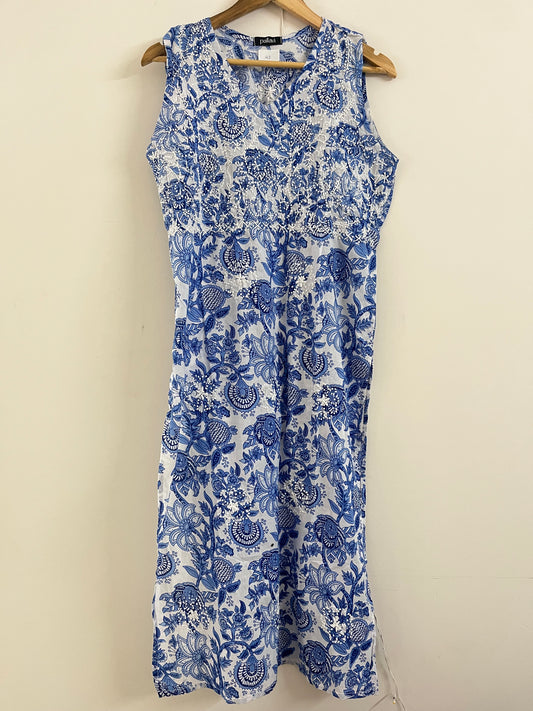 Straight Kurti and pant (Sleeveless) - Floral White blue