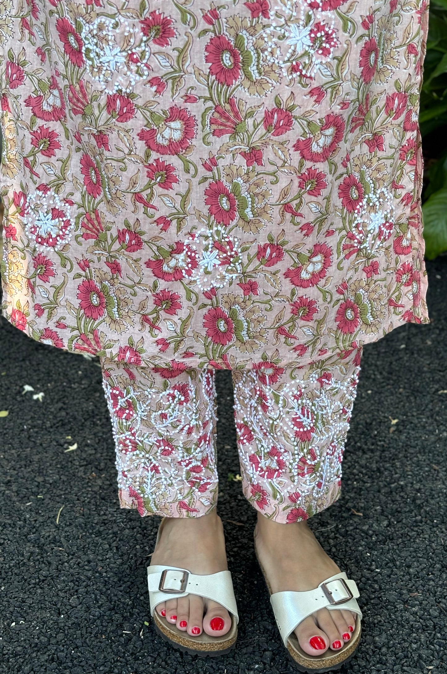 Straight Kurti and pant (Sleeveless) PRE-ORDER - Mili