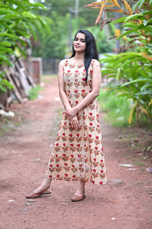 Chameli Charm Dress - Scarlette