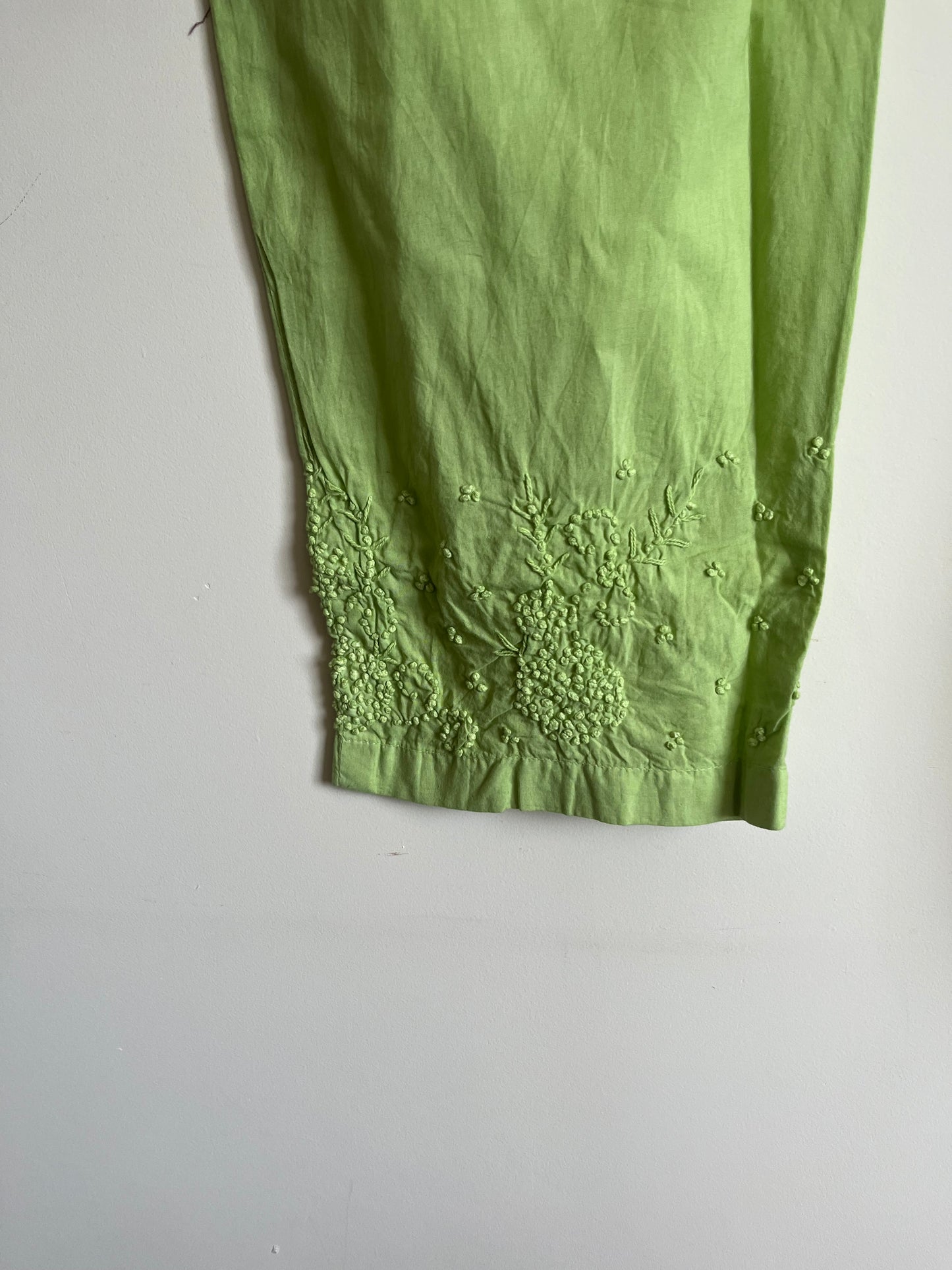 Straight Kurti and pant (Sleeveless) - Pista green