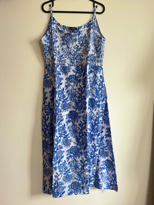 Sleeveless A-line Dress - Floral White Blue