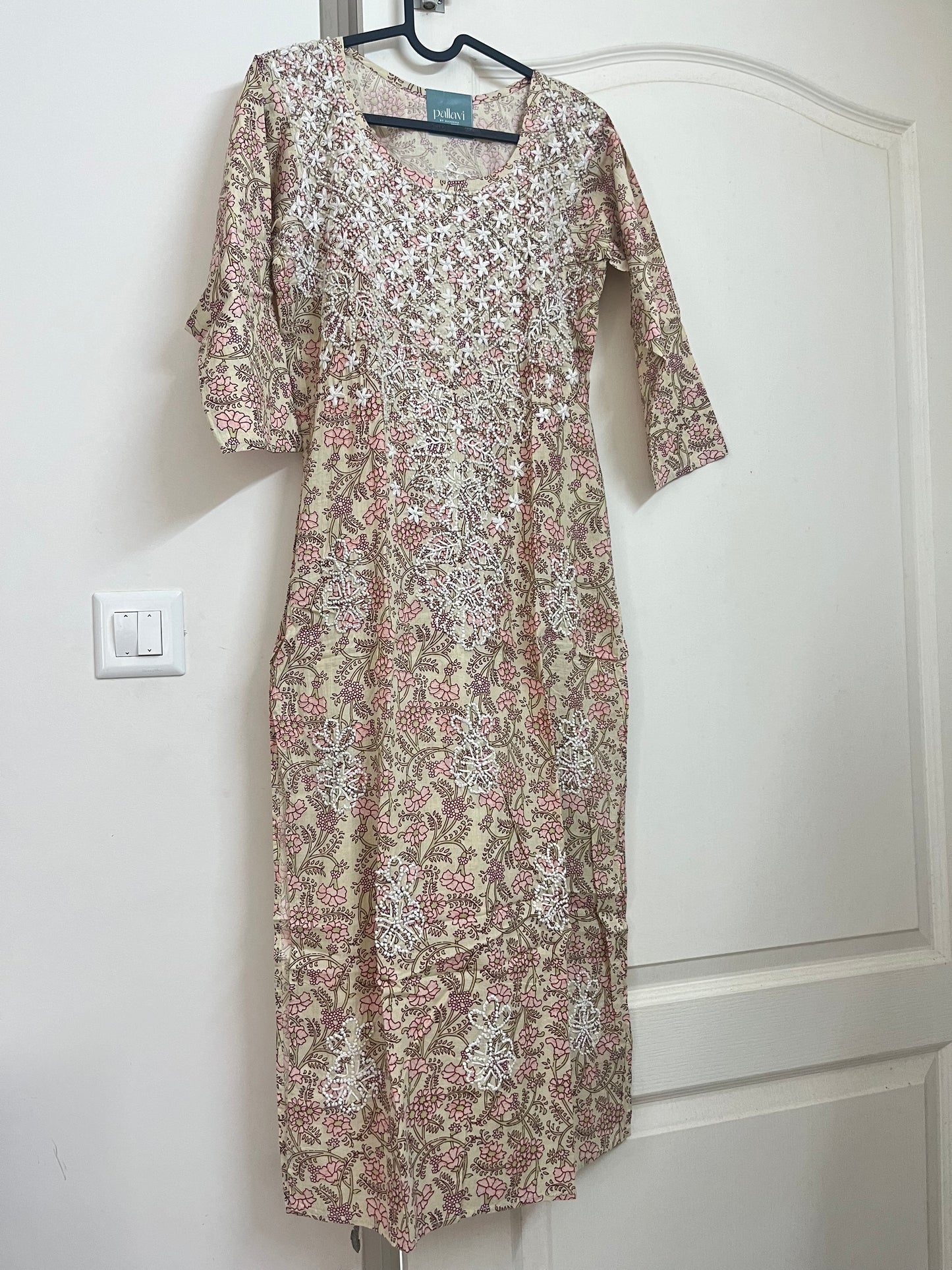 Straight Kurti Printed - Floral offwhite pink