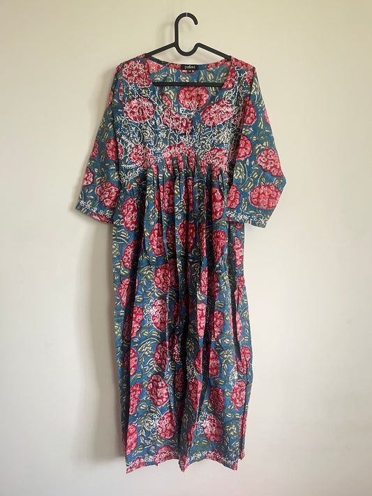 Aliya Cut Dress - Pinkbelle