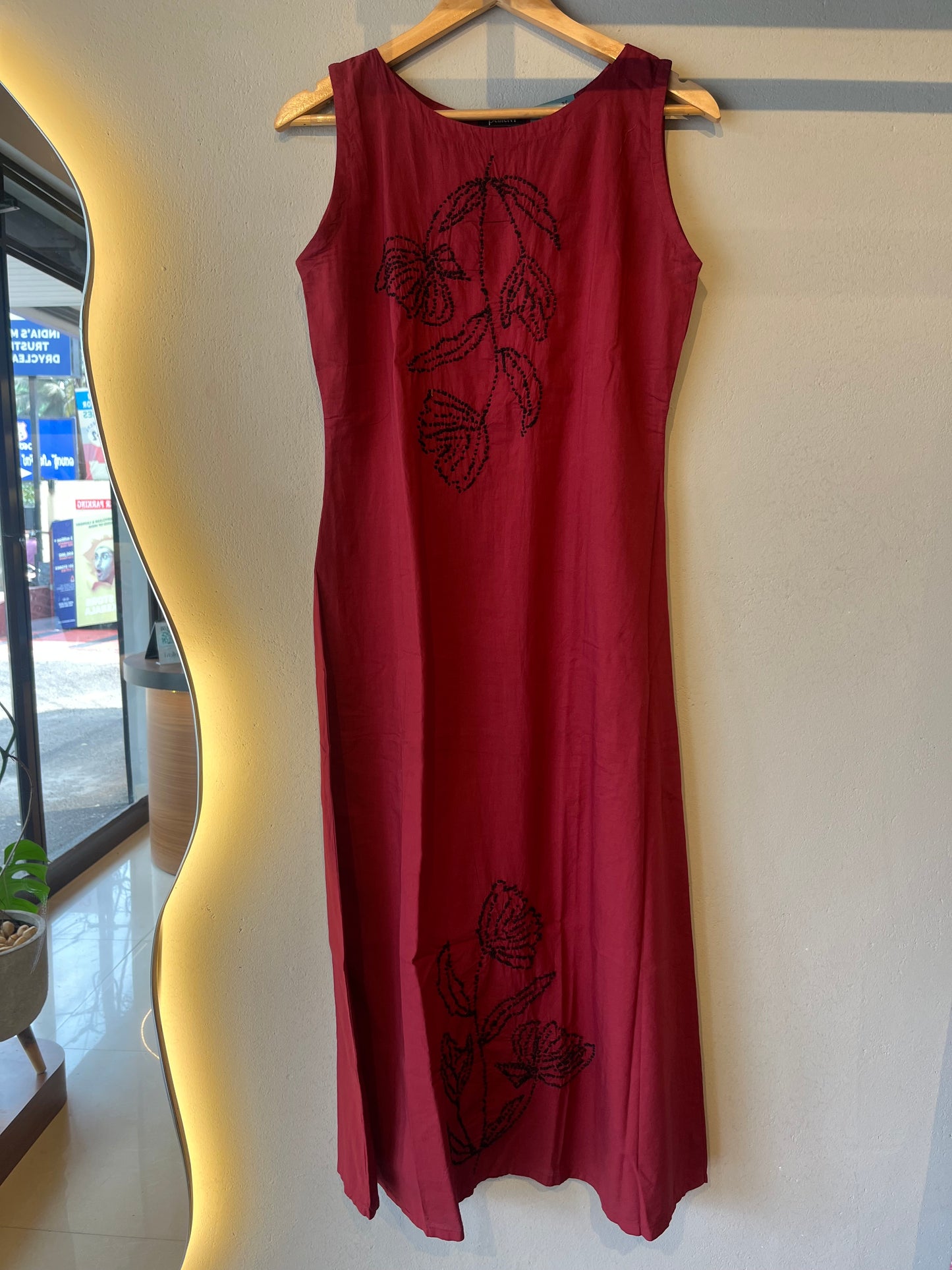 Chameli Charm  Dress - Maroon