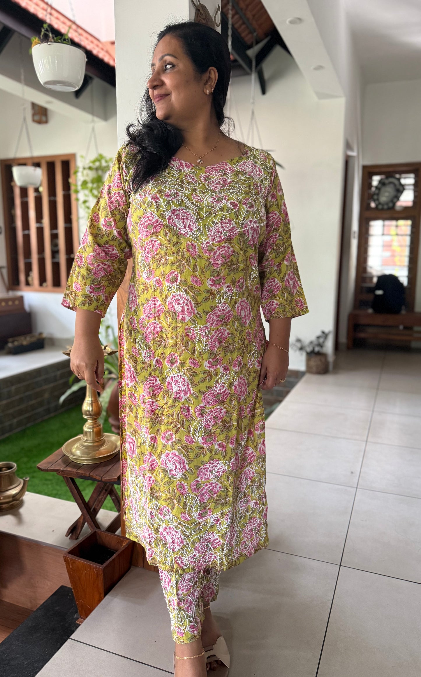 Straight Kurti - Pinkcurrent