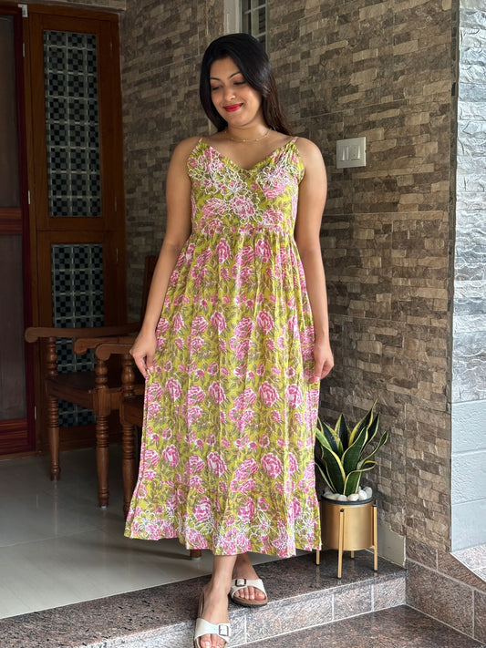 Garden whispers  Dress PRE-ORDER - Pinkcurrent