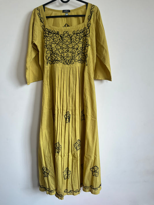 Pleated dress -Black knots on Lime Yellow