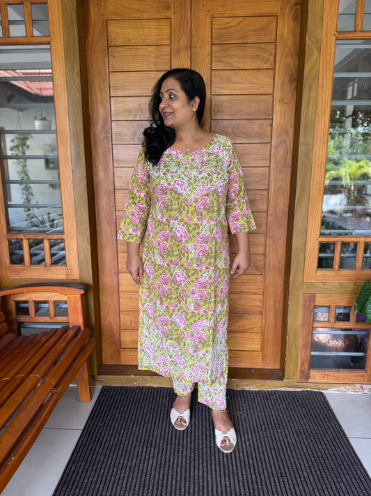 Straight Kurti - Pinkcurrent