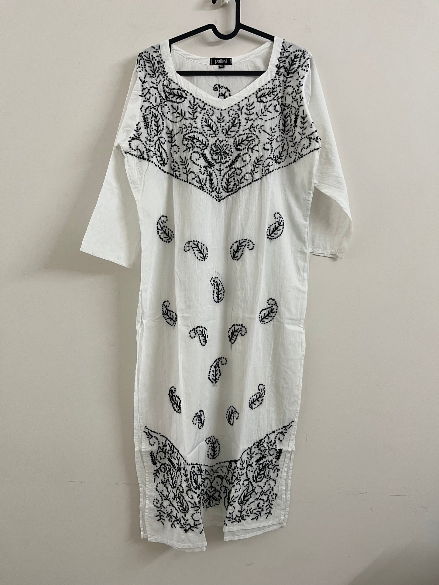 Straight Kurti PRE-ORDER - Black knots on White