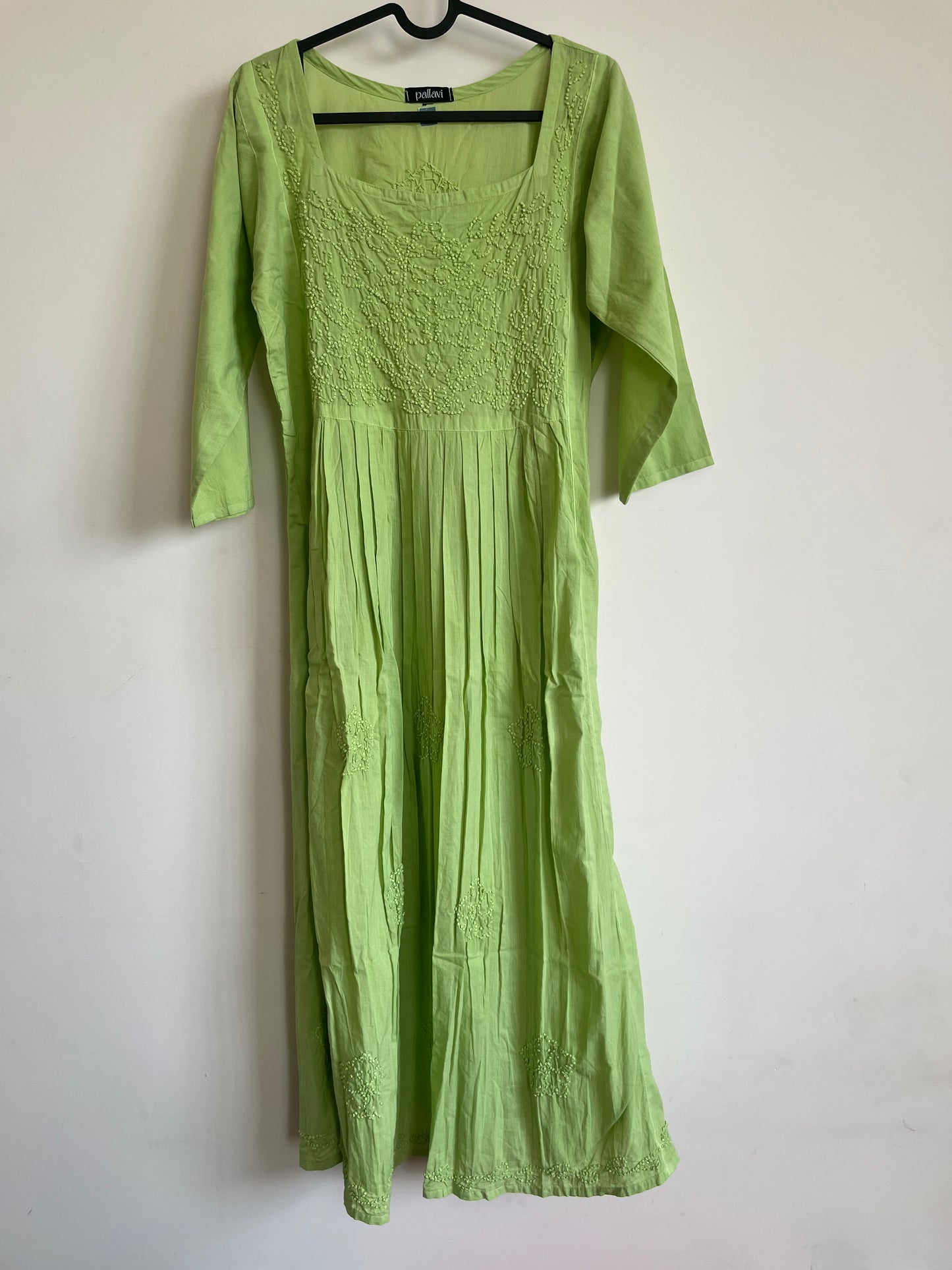 Pleated dress - Pista Green
