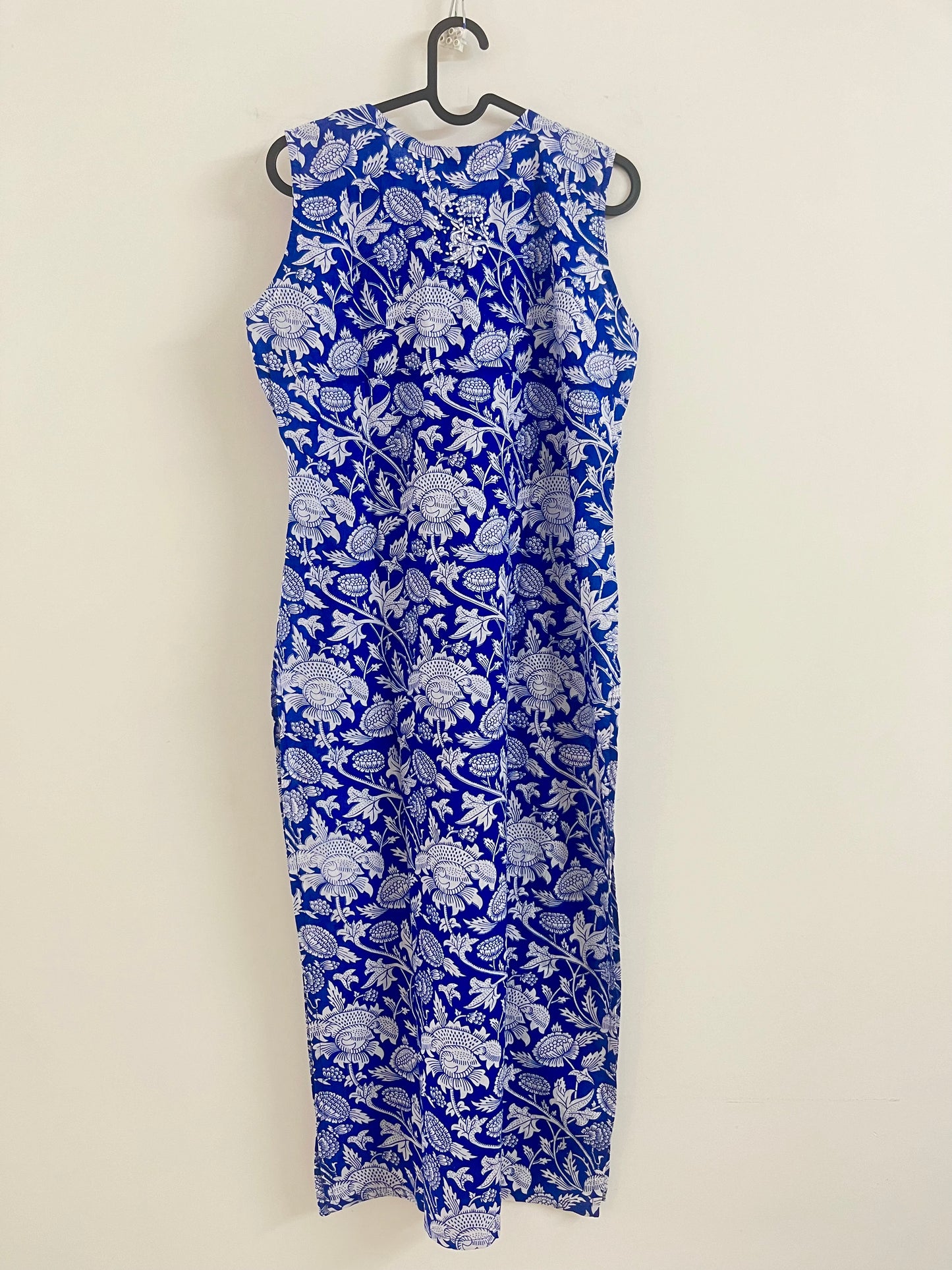 Straight Kurti Sleeveless - Floral Blue white