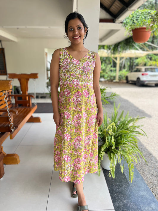 Sleeveless A-line Dress - Pinkcurrent