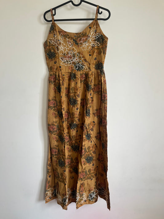 Garden whispers  Dress- Vanya