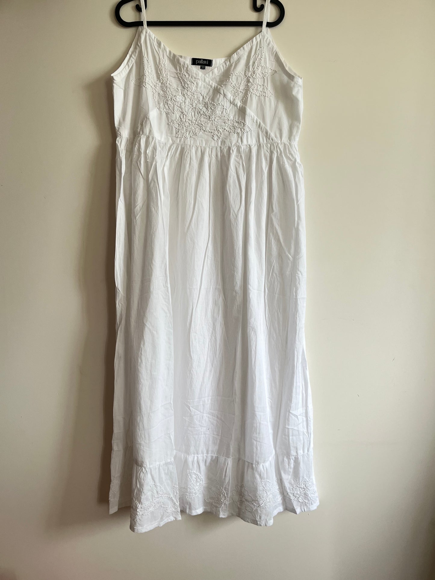 Garden whispers Dress PRE-ORDER - White