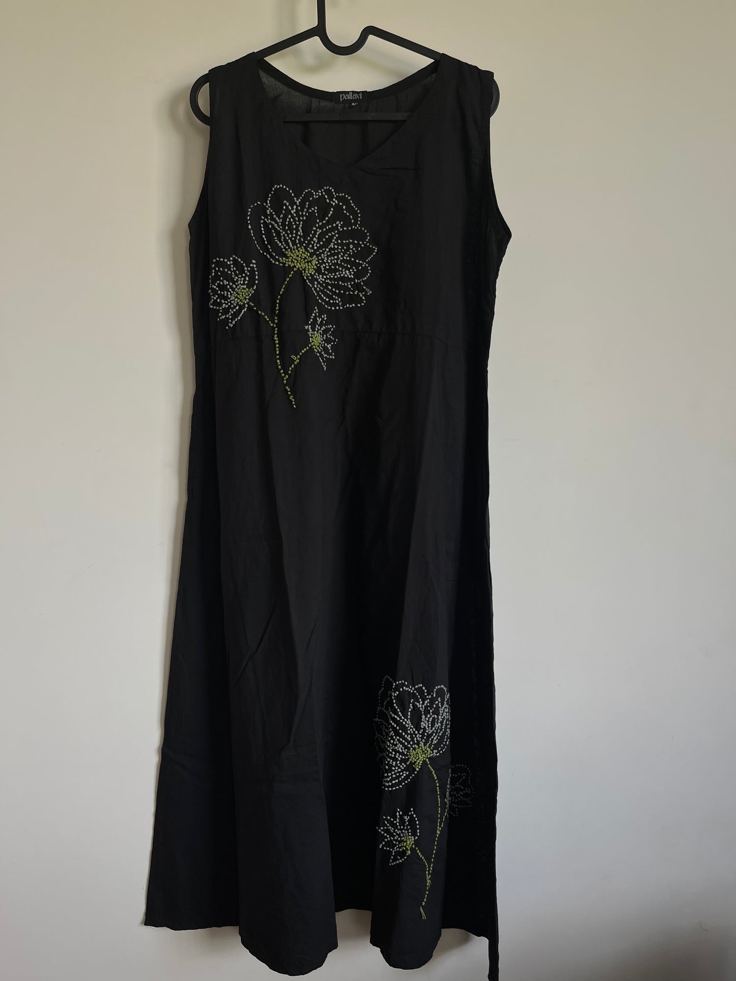 Glow Dress  PRE-ORDER - Black