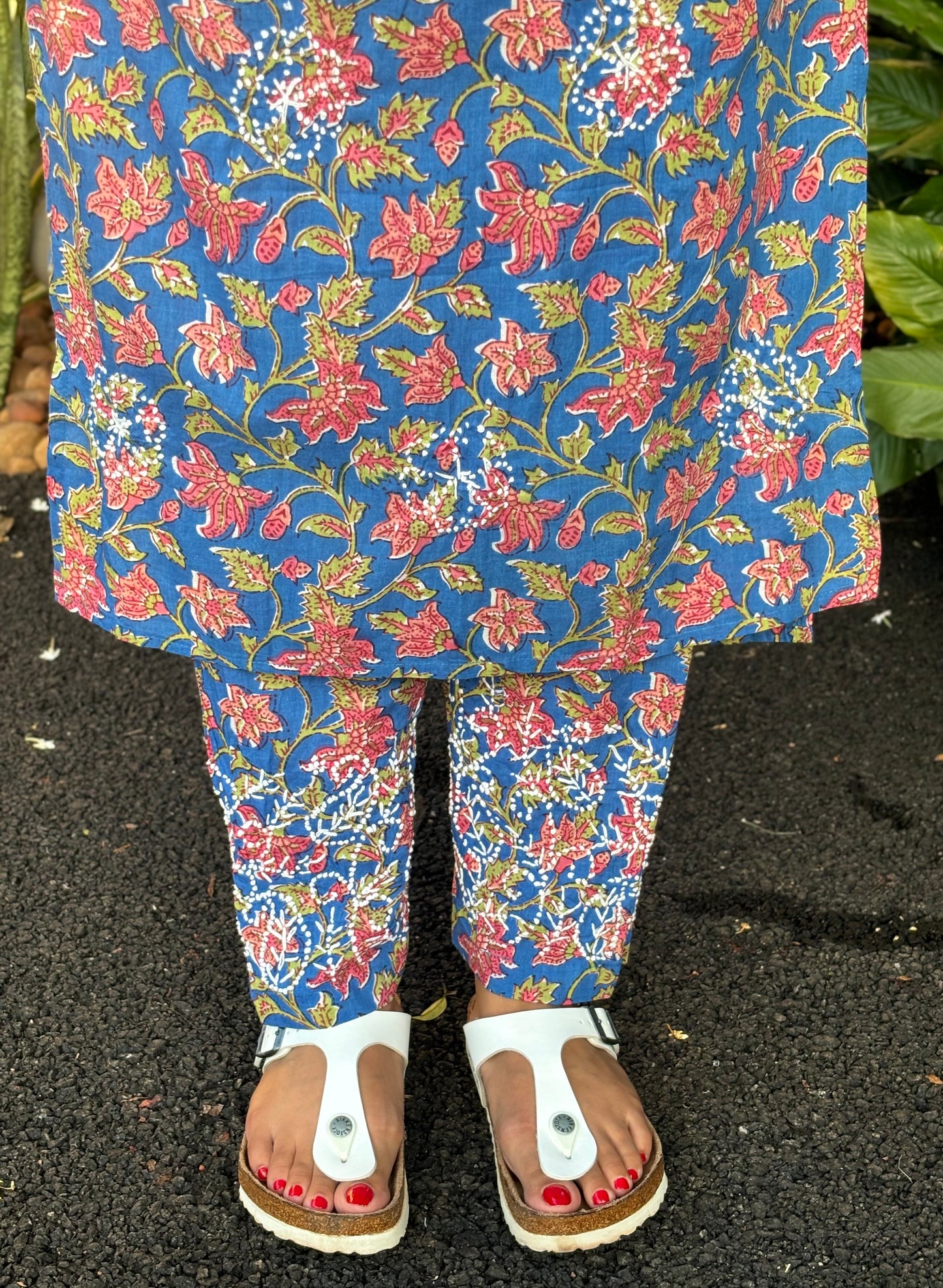 Sleeveless Straight Kurti and pant PRE-ORDER - Nia