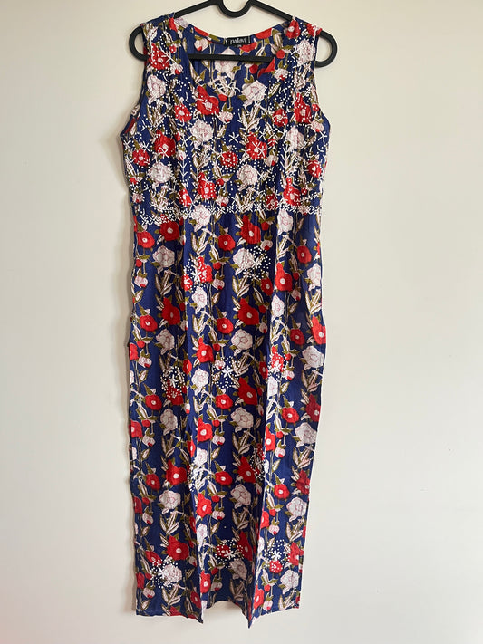 Straight Kurti Sleeveless  - Floral White Red