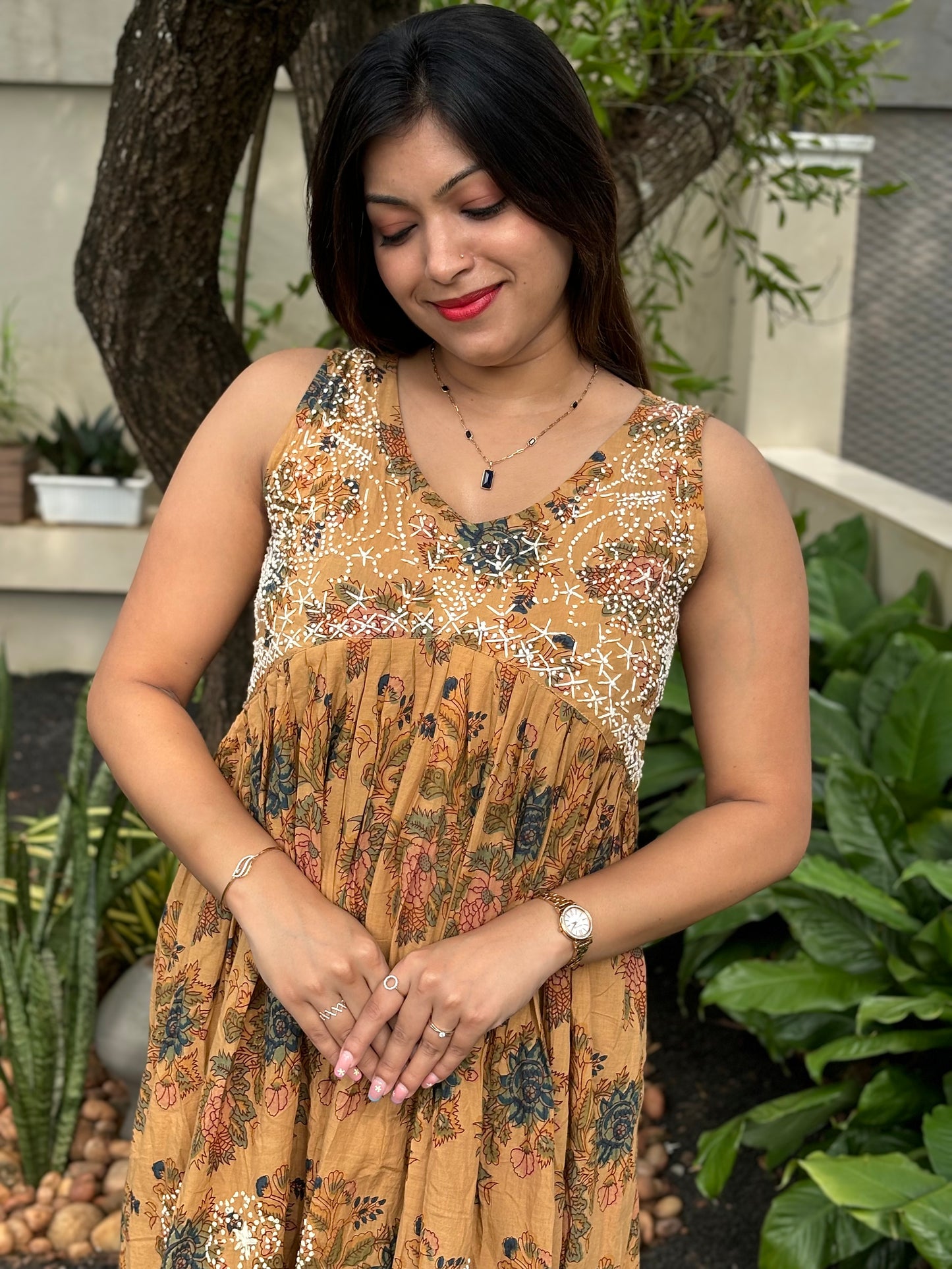 Sleeveless Aliya cut dress (with work on front and back) PRE-ORDER - Vanya