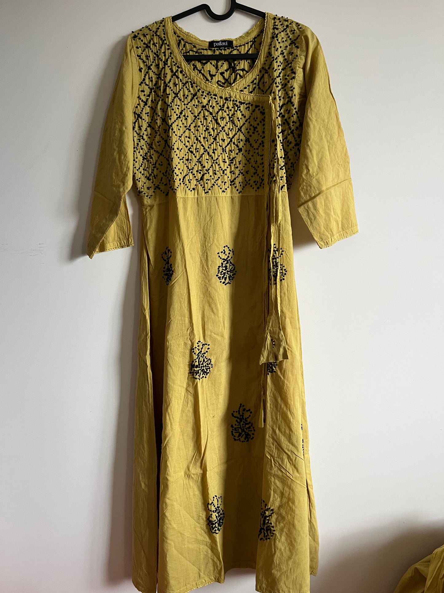 Angrakha -Black knots on Lime Yellow